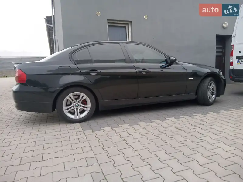 BMW 3 Series 2005 VIN WBAVA71000KR39578 фото оголошення 57 з 151