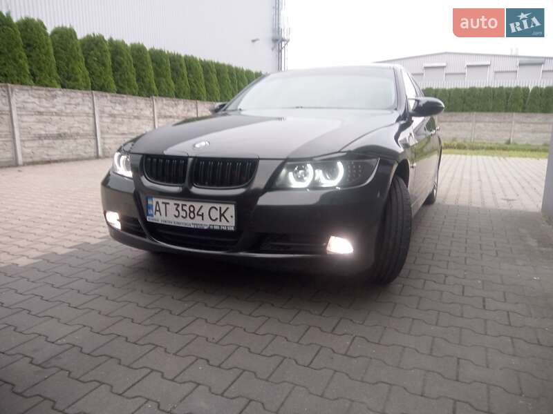 Седан BMW 3 Series 2005 в Івано-Франківську