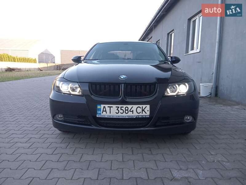 Седан BMW 3 Series 2005 в Івано-Франківську