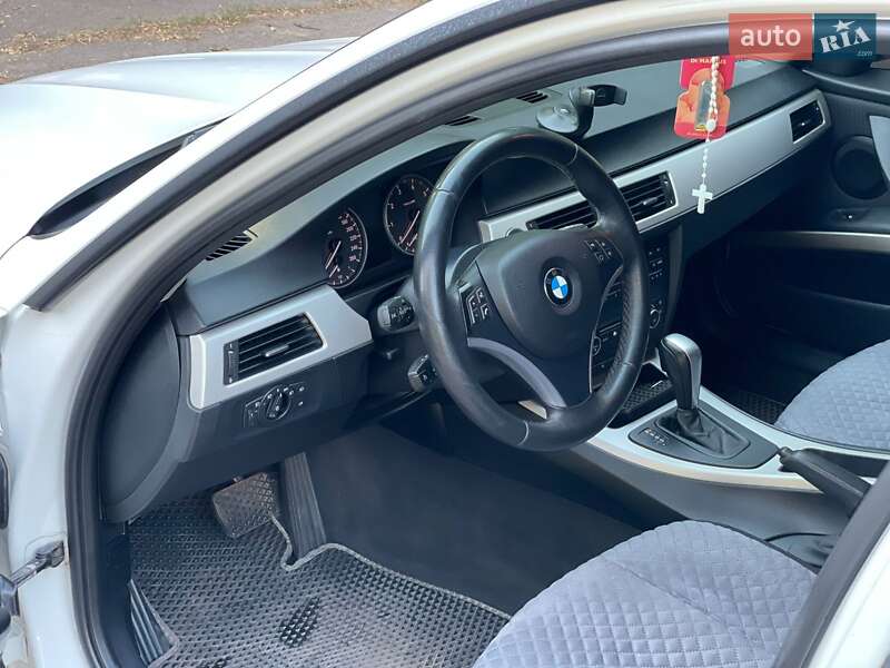 Универсал BMW 3 Series 2010 в Запорожье