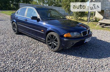 Седан BMW 3 Series 2001 в Олевске