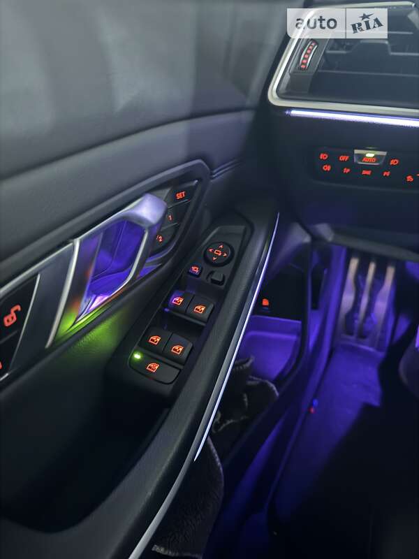 Седан BMW 3 Series 2022 в Одесі