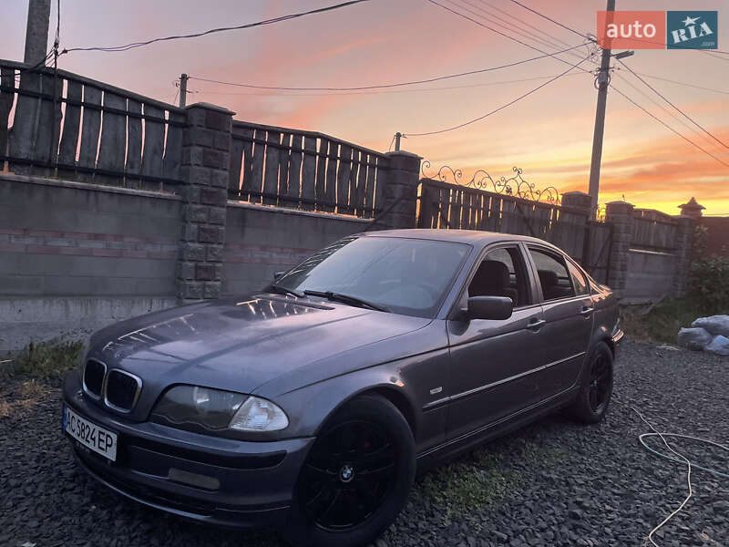 BMW 3 Series 2001