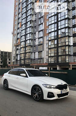 Седан BMW 3 Series 2019 в Киеве