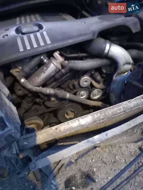 Седан BMW 3 Series 2001 в Києві