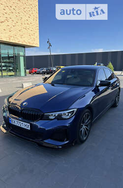 Седан BMW 3 Series 2019 в Хмельницком