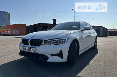 Седан BMW 3 Series 2022 в Києві