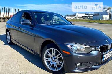 Седан BMW 3 Series 2015 в Коростене