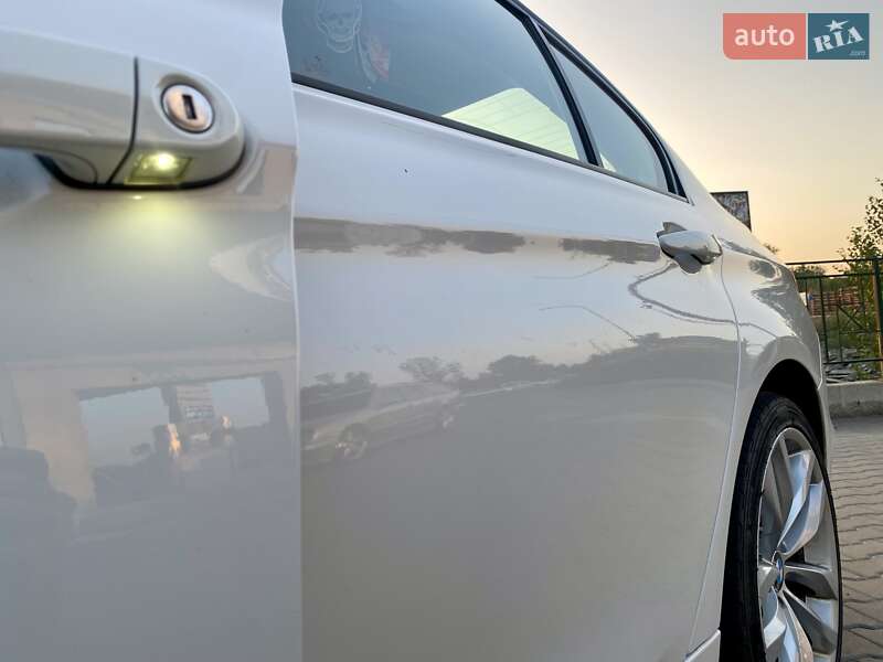 Седан BMW 3 Series 2012 в Києві