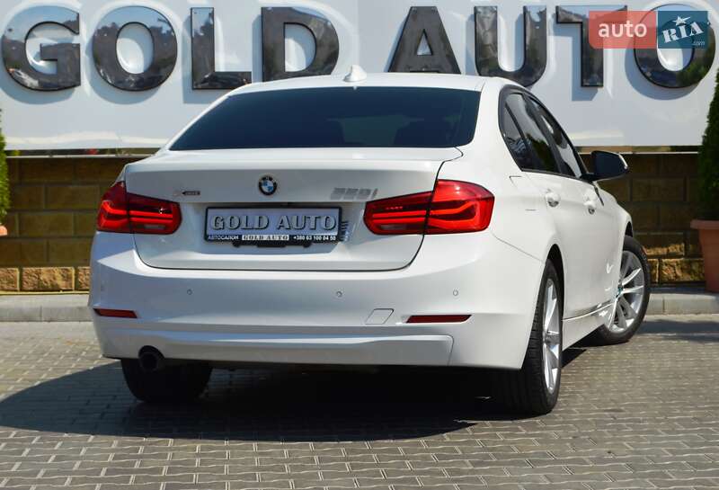 Седан BMW 3 Series 2016 в Одесі