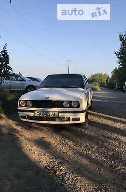 Седан BMW 3 Series 1986 в Мукачевому