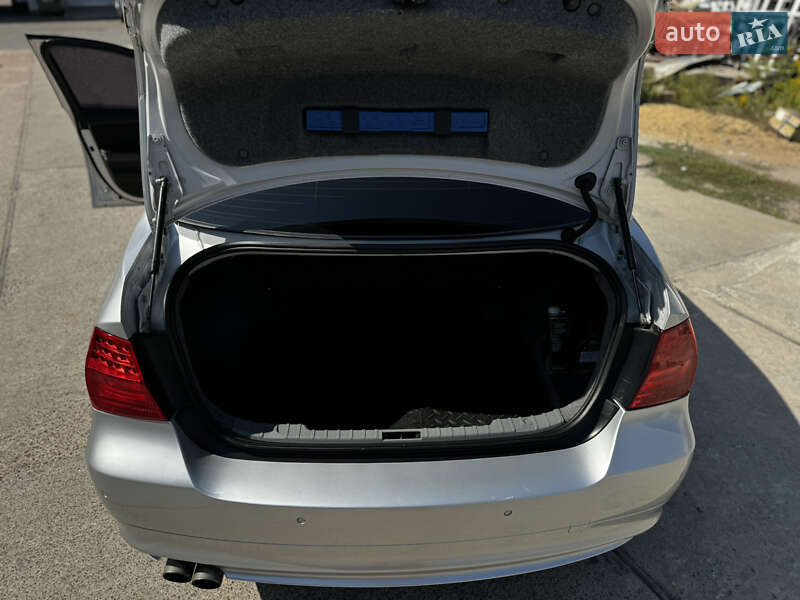 Седан BMW 3 Series 2009 в Житомире фото 28 Седан BMW 3 Series 2009 в Житомире
