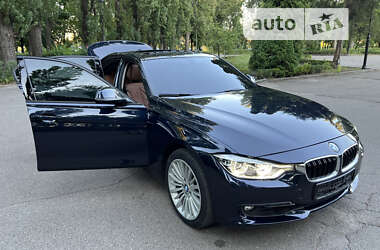 Седан BMW 3 Series 2014 в Киеве