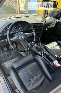 Седан BMW 3 Series 1987 в Одессе