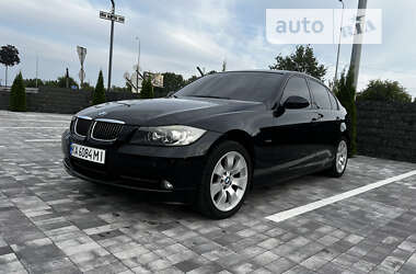 Седан BMW 3 Series 2007 в Макарове