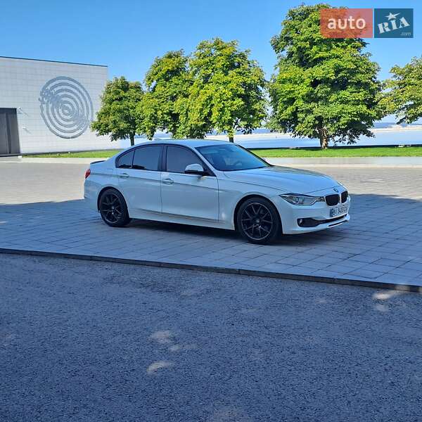 Седан BMW 3 Series 2013 в Светловодске