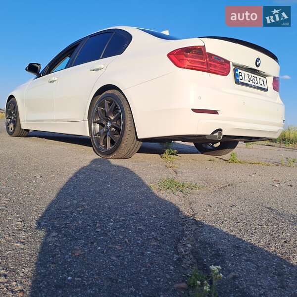 Седан BMW 3 Series 2013 в Светловодске