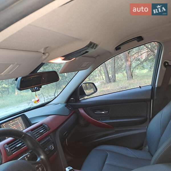 Седан BMW 3 Series 2013 в Светловодске