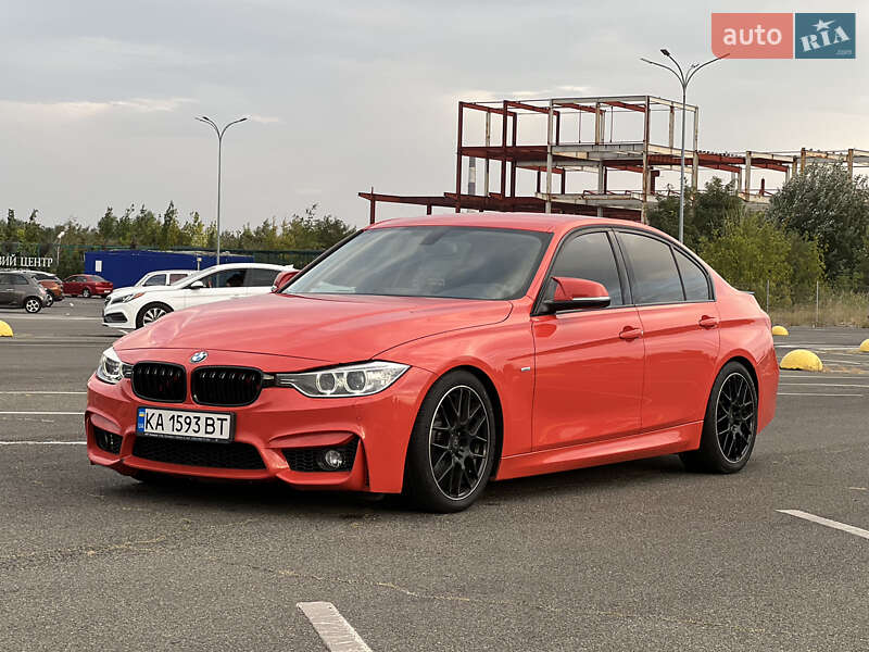 Седан BMW 3 Series 2013 в Киеве