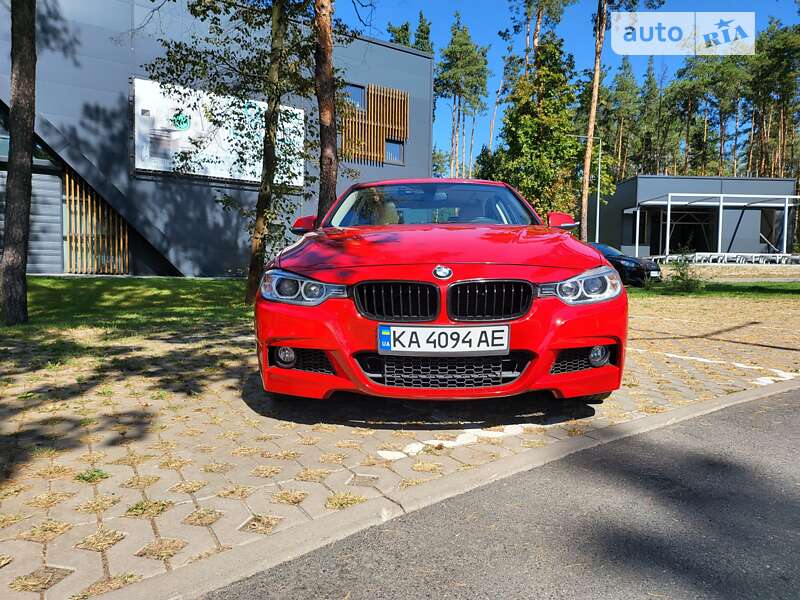 Седан BMW 3 Series 2015 в Киеве