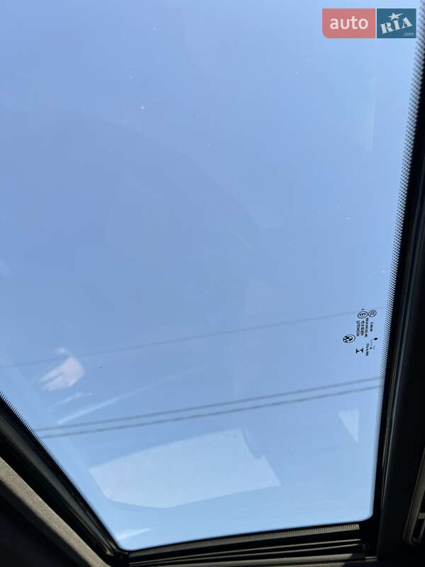 Седан BMW 3 Series 2018 в Києві фото 19 Седан BMW 3 Series 2018 в Києві