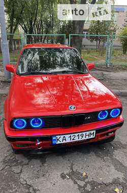 Седан BMW 3 Series 1984 в Киеве