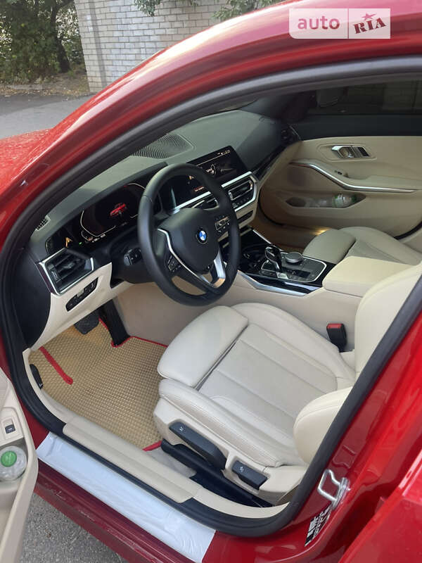 Седан BMW 3 Series 2022 в Дніпрі