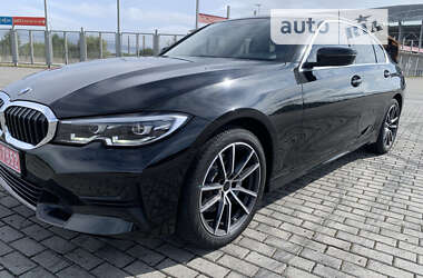 Седан BMW 3 Series 2019 в Львові