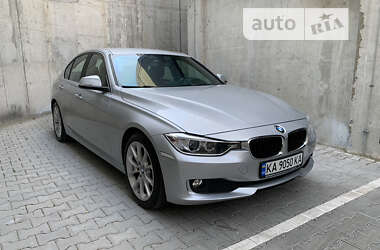 Седан BMW 3 Series 2015 в Киеве