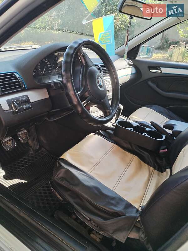 Седан BMW 3 Series 2002 в Городне