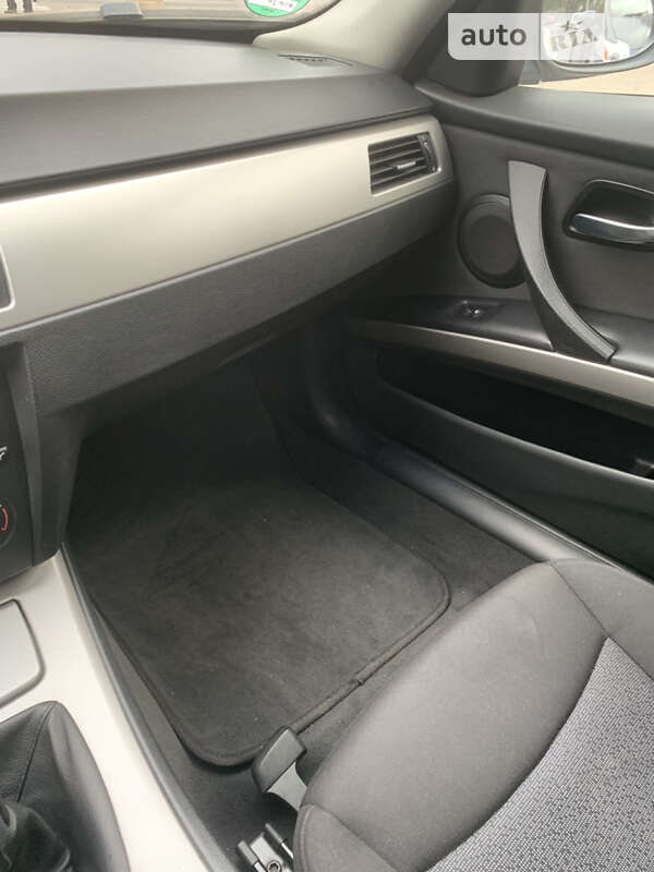 Універсал BMW 3 Series 2005 в Одесі