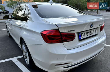Седан BMW 3 Series 2017 в Киеве
