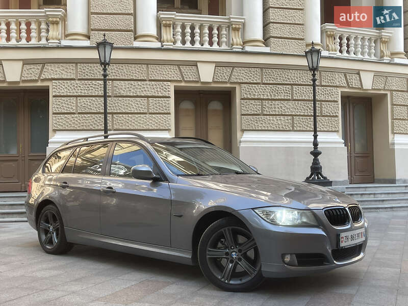 Универсал BMW 3 Series 2009 в 