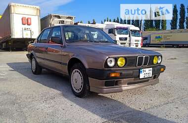 Седан BMW 3 Series 1988 в Ровно