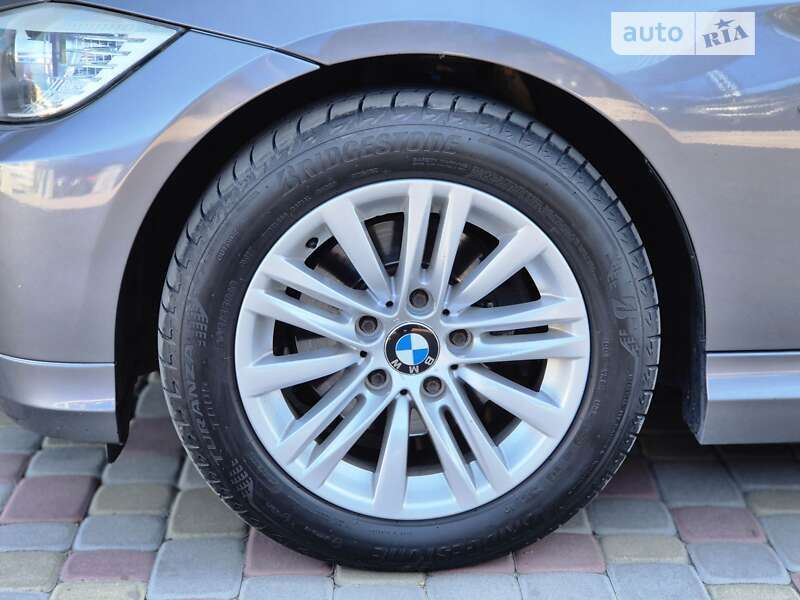 Універсал BMW 3 Series 2009 в Харкові