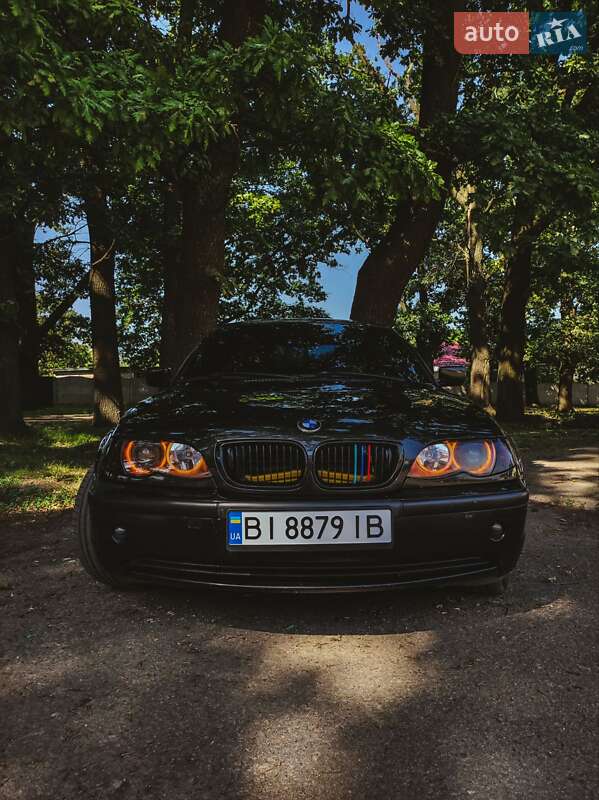 Седан BMW 3 Series 2004 в Глобине