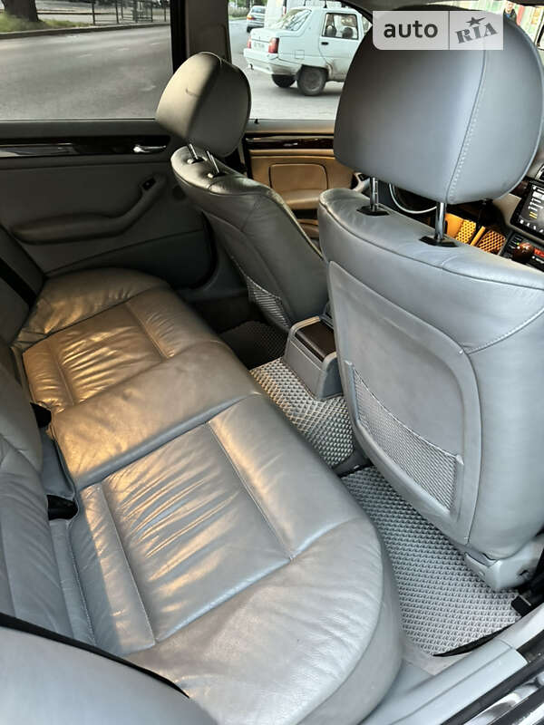 Седан BMW 3 Series 2000 в Одесі