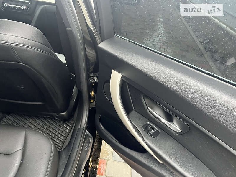 Седан BMW 3 Series 2015 в Хмельницком фото 30 Седан BMW 3 Series 2015 в Хмельницком