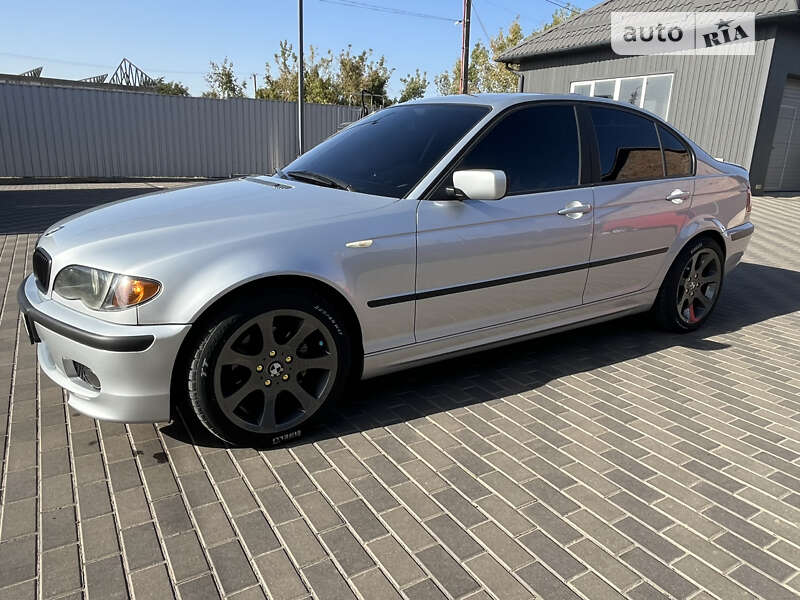 BMW 3 Series 2004