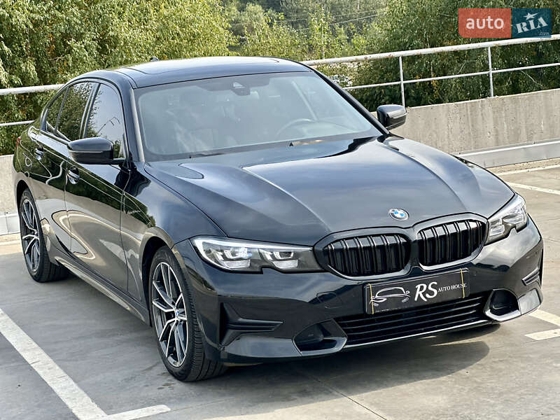 Седан BMW 3 Series 2019 в Киеве