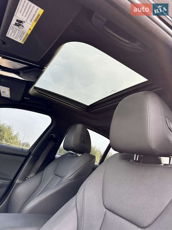 Седан BMW 3 Series 2019 в Киеве