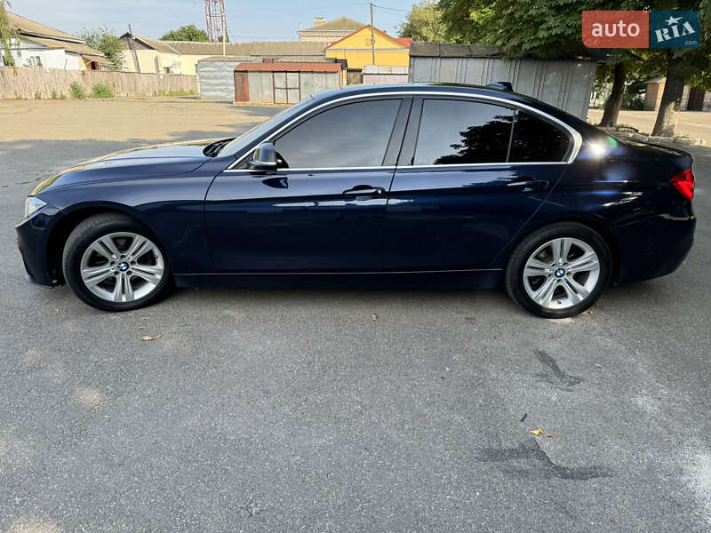 Седан BMW 3 Series 2017 в Чернигове