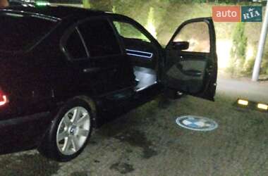 Седан BMW 3 Series 2004 в 