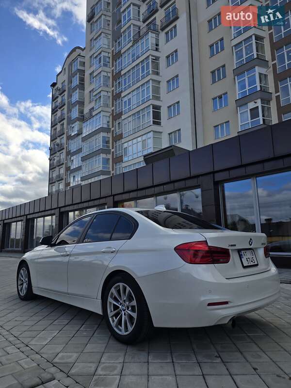Седан BMW 3 Series 2015 в Ивано-Франковске