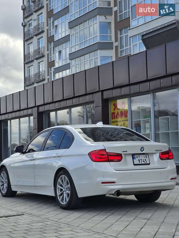 Седан BMW 3 Series 2015 в Ивано-Франковске