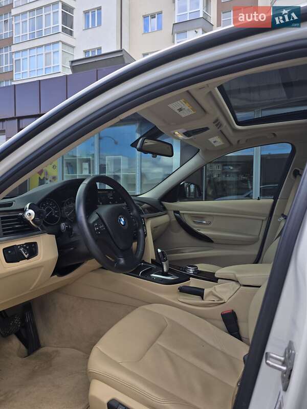 Седан BMW 3 Series 2015 в Ивано-Франковске