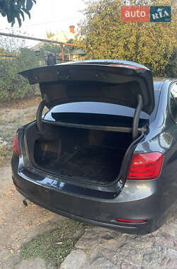 Седан BMW 3 Series 2013 в 
