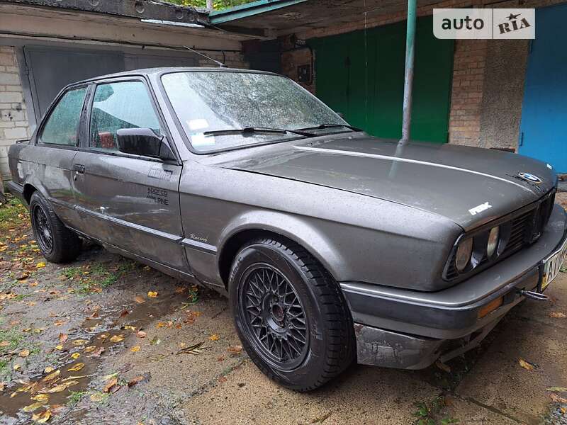 Купе BMW 3 Series 1989 в Обухові