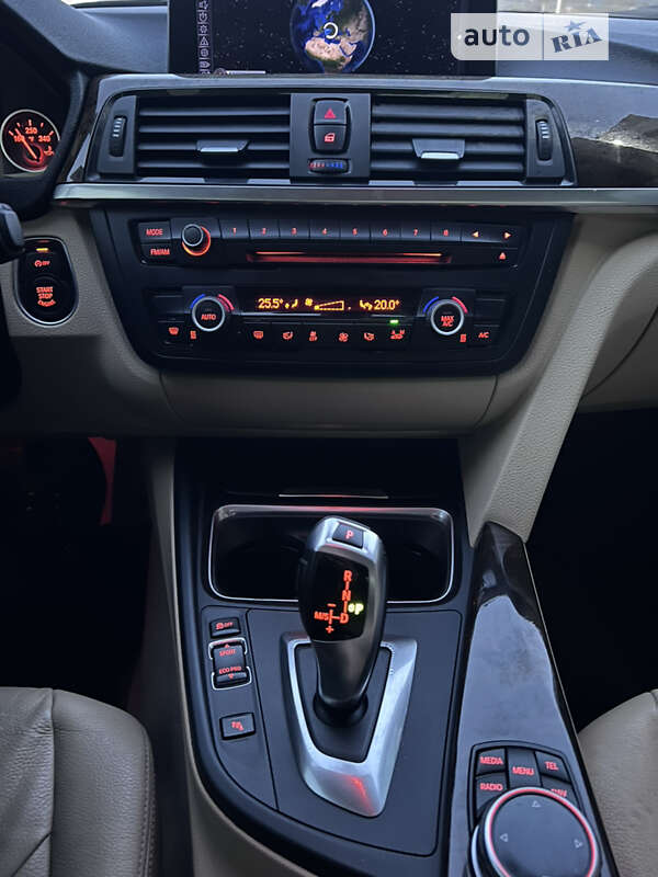 Седан BMW 3 Series 2013 в Виноградове