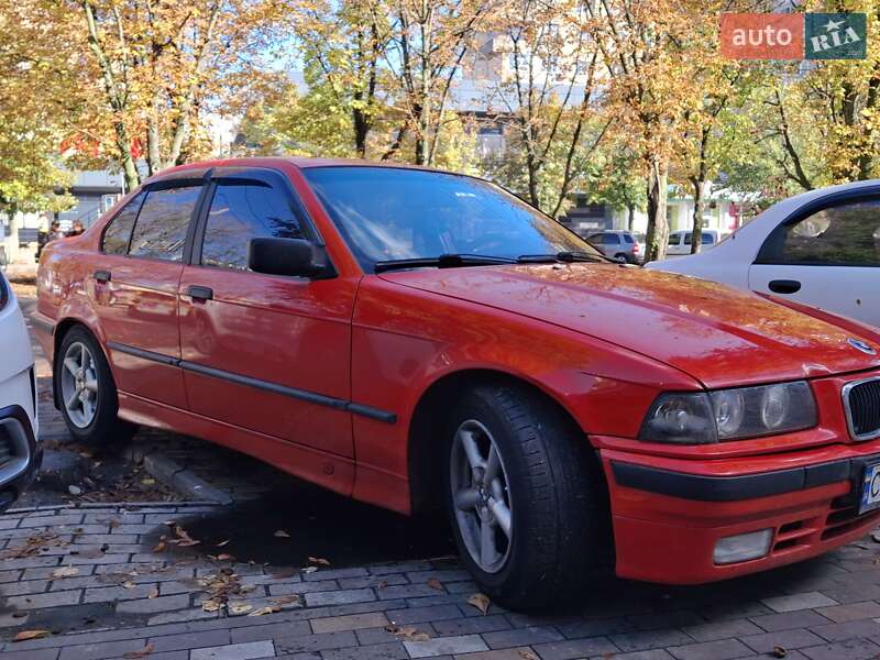 Седан BMW 3 Series 1996 в Черкассах